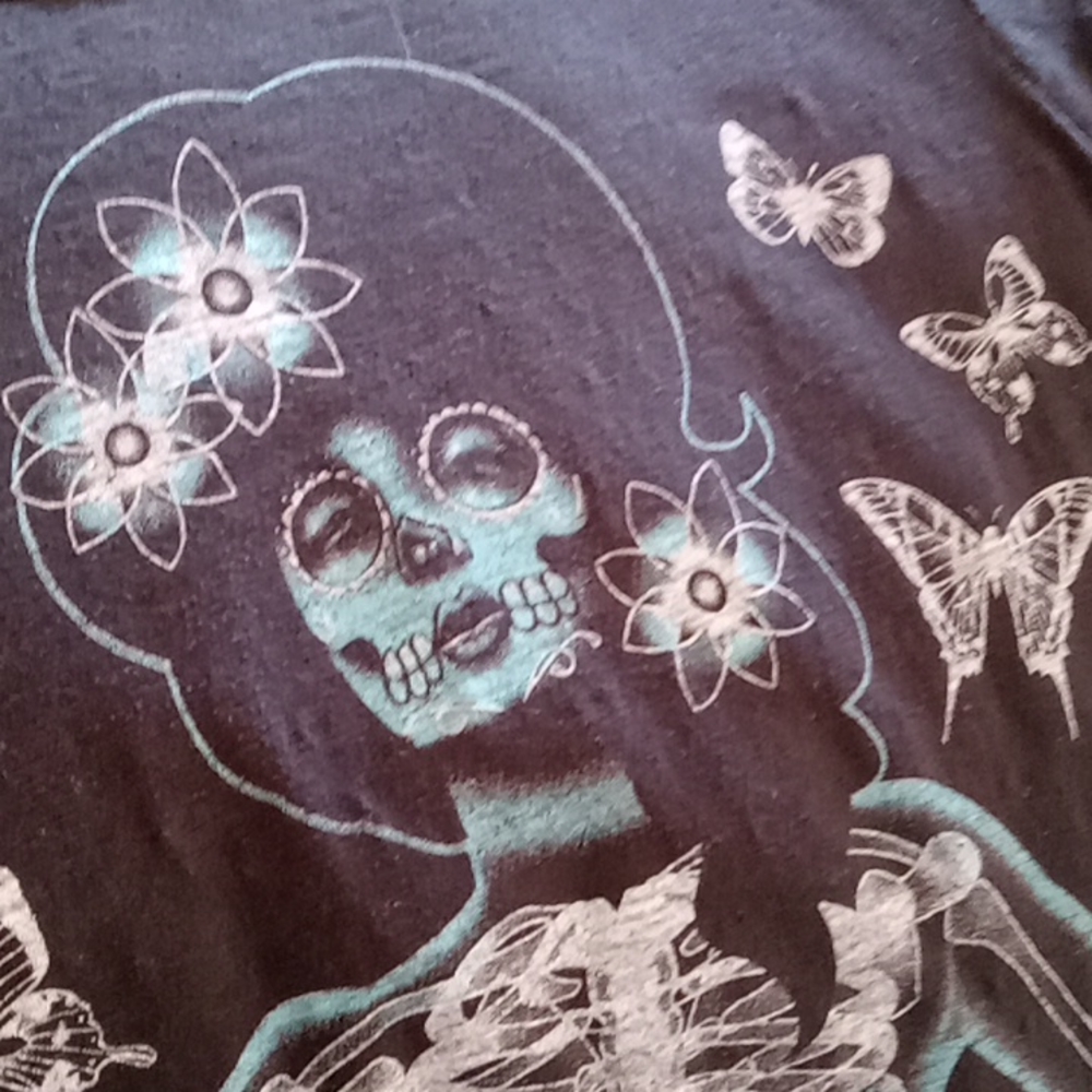Too Fast Women's Tee - Picture 4 of 4
